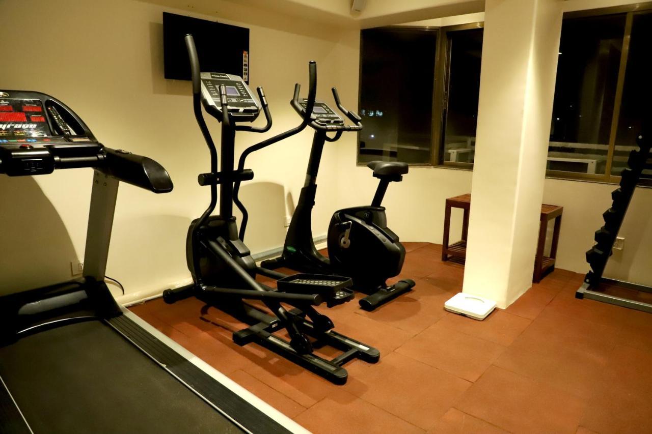 Hotel Reyansh Grand Boisar Ngoại thất bức ảnh