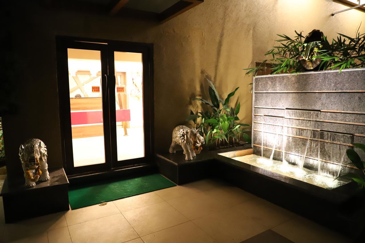 Hotel Reyansh Grand Boisar Ngoại thất bức ảnh